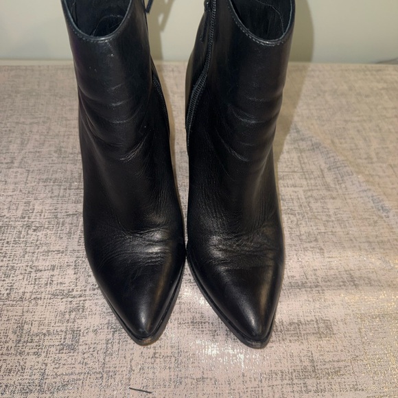 Halogen Black Leather Pointed Toe Ankle Boots - Picture 3 of 16